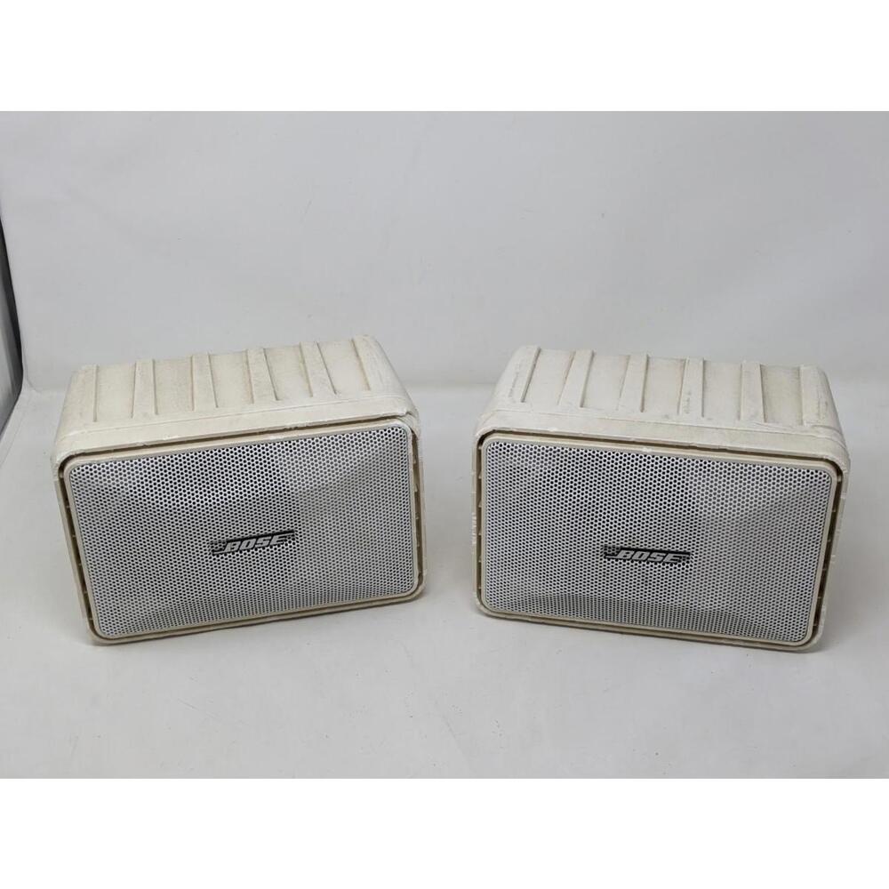 Set of 2 Bose Model 101 Music Monitor Indoor Outdoor White Speakers TESTED